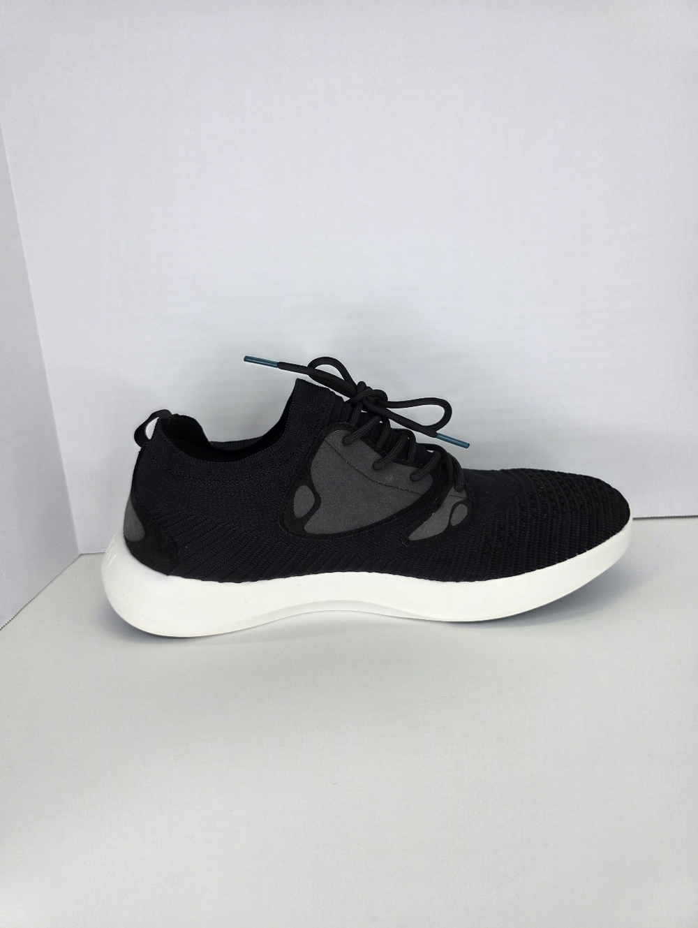 Vessi Everyday 2.0 Men's Size 11 Waterproof Travel Sneakers Black Casual Shoes - Picture 13 of 15